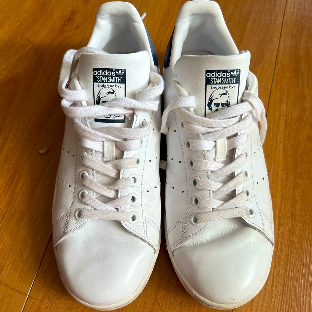 Lightly worn Adidas Stan Smiths